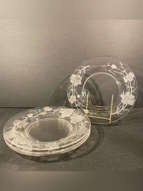 Cambridge Clear Magnolia Luncheon Plates - Set of 4 - 8 in Etched Glass VNTG